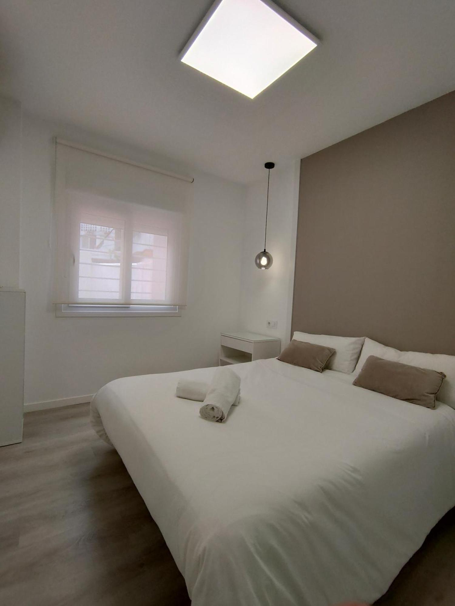 Casa Mallen, Con Amplia Terraza, En El Barrio De Nervion Севилья Экстерьер фото