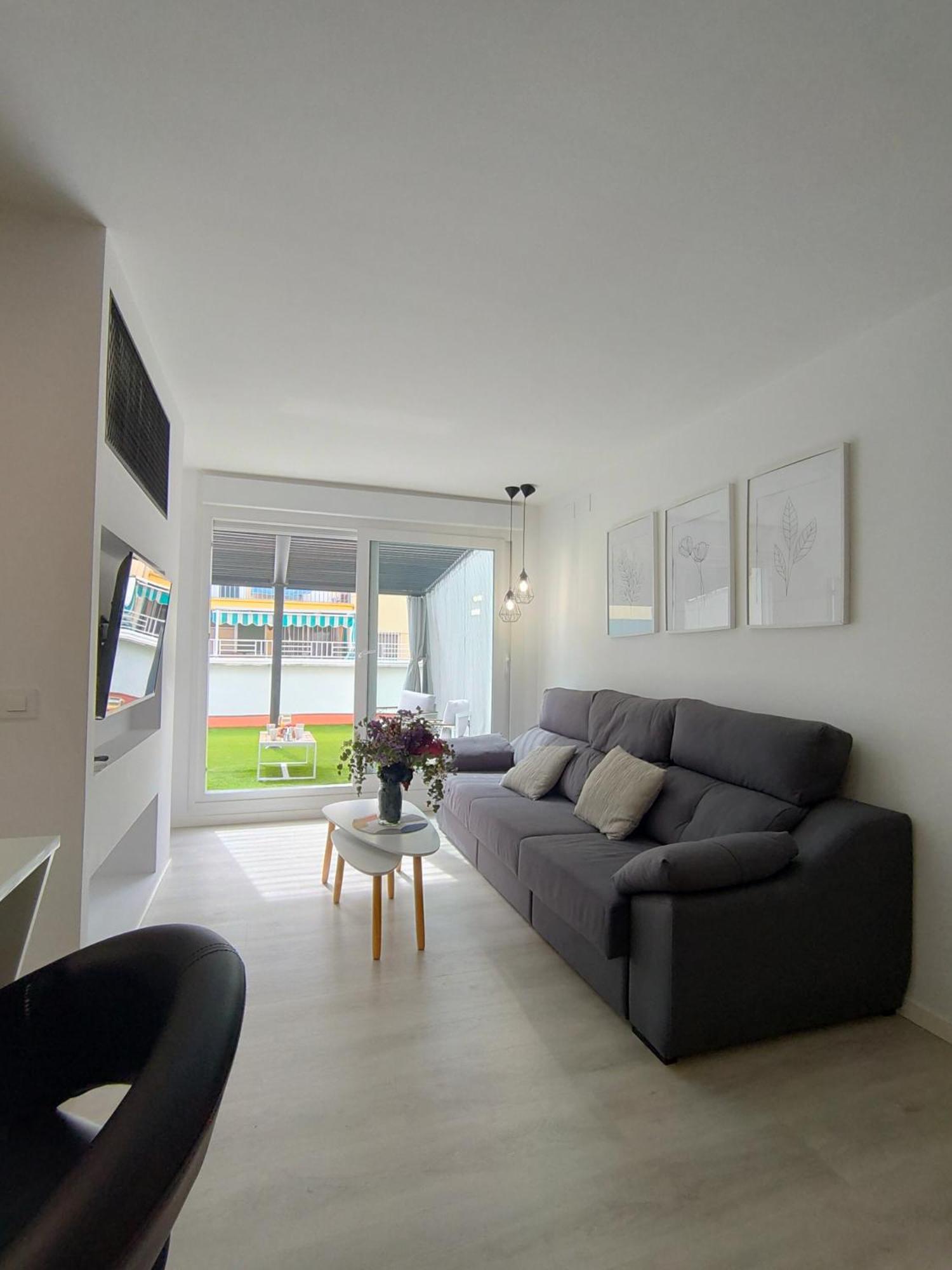 Casa Mallen, Con Amplia Terraza, En El Barrio De Nervion Севилья Экстерьер фото